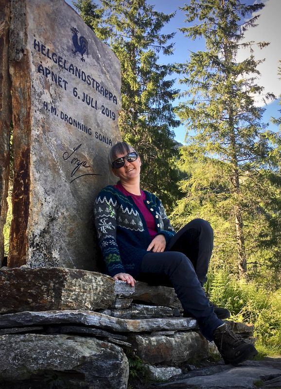 Lys ringknapp- Helgeland